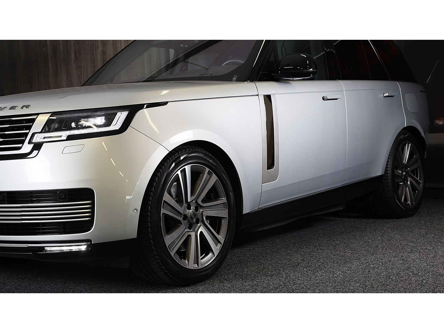Land Rover