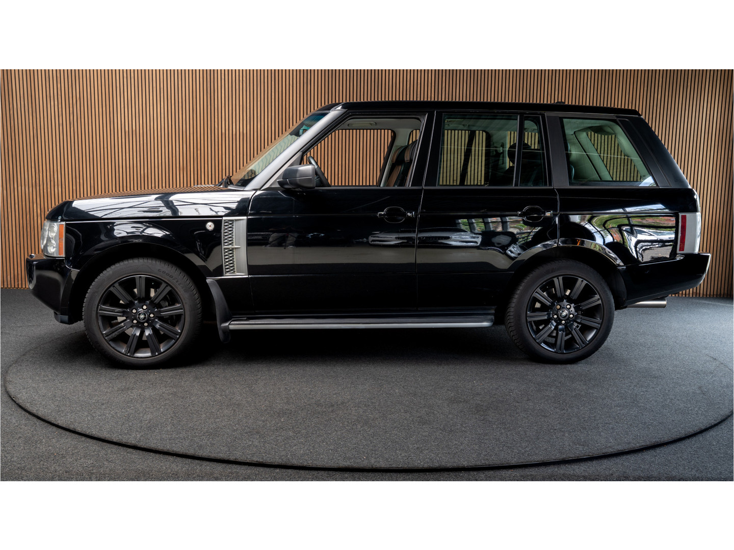 Land Rover