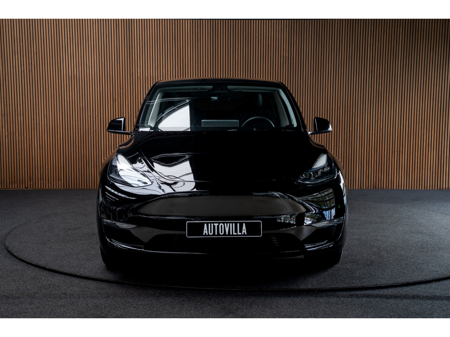 Tesla Tesla