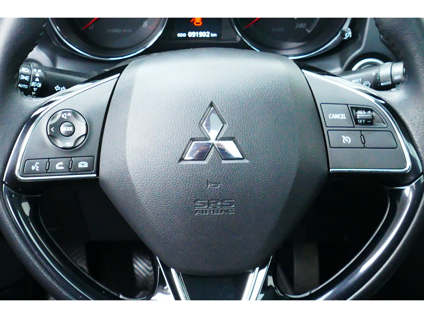 Mitsubishi Mitsubishi