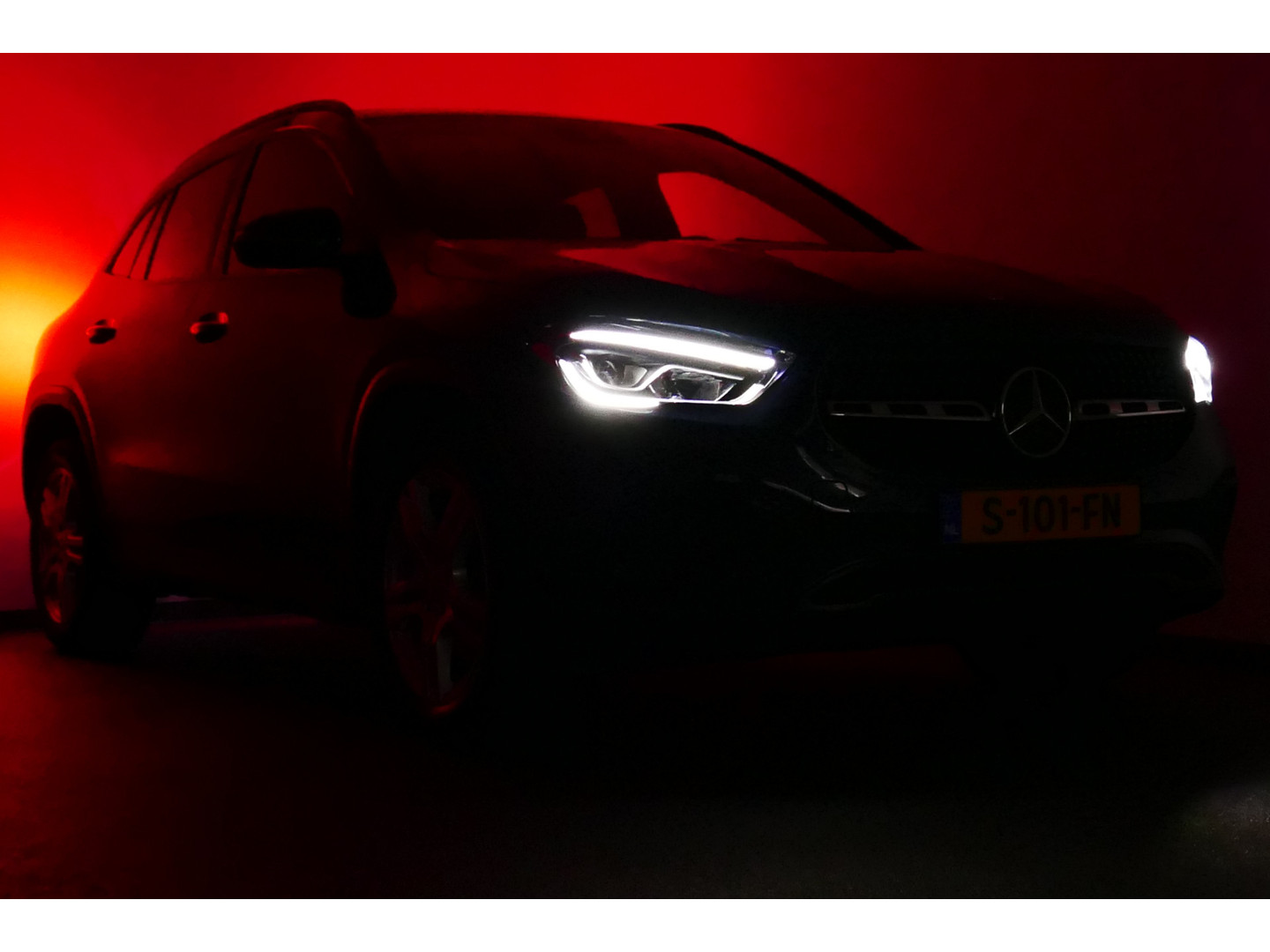 Mercedes-Benz Mercedes-Benz