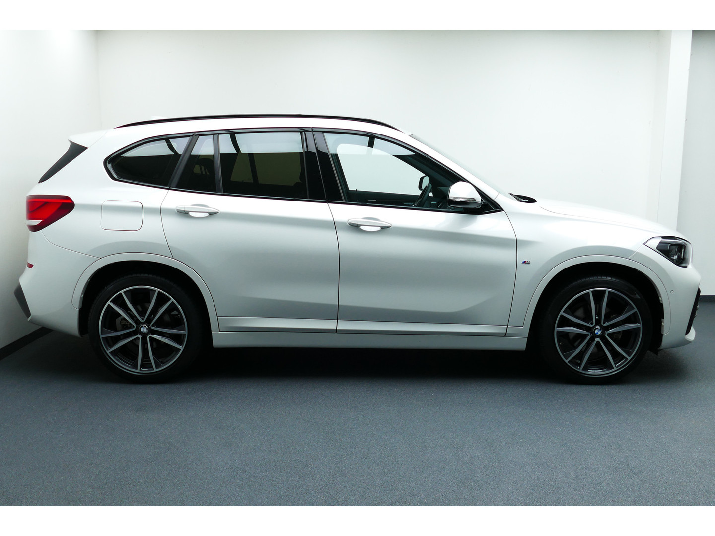 BMW BMW
