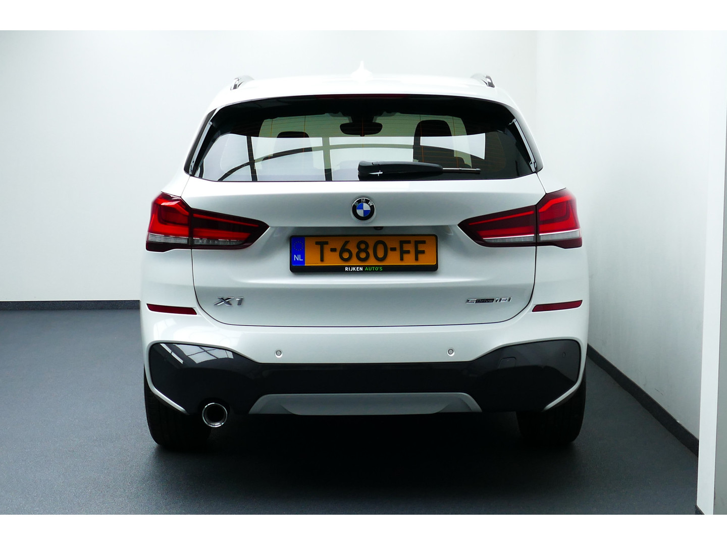 BMW BMW
