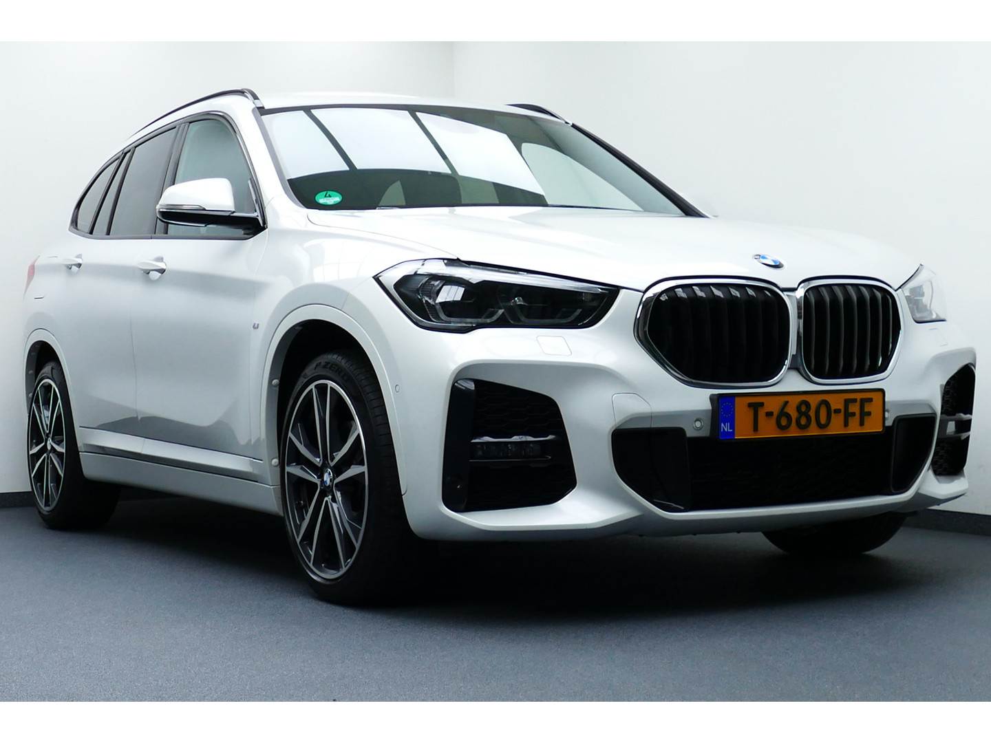 BMW BMW