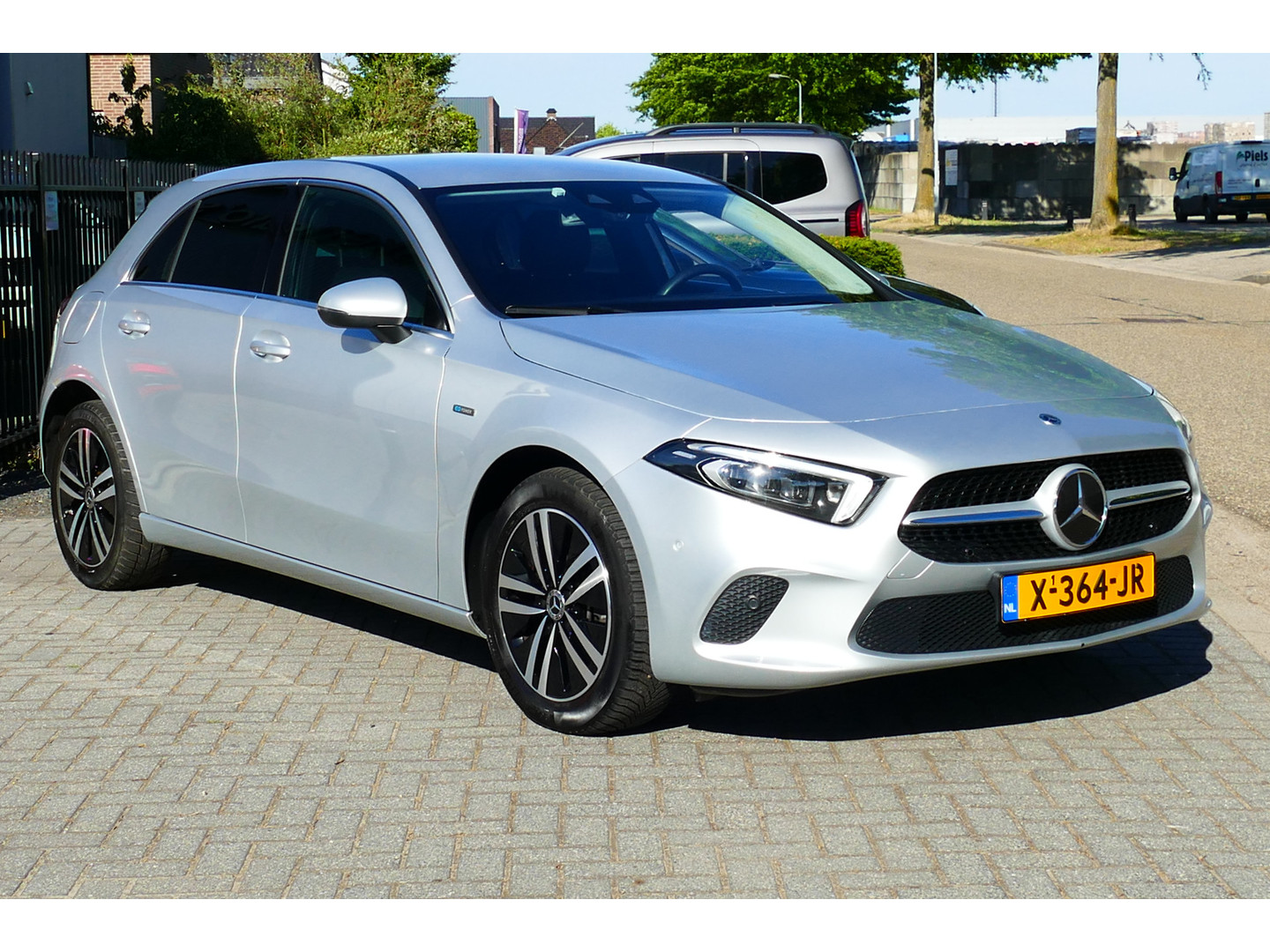 Mercedes-Benz
