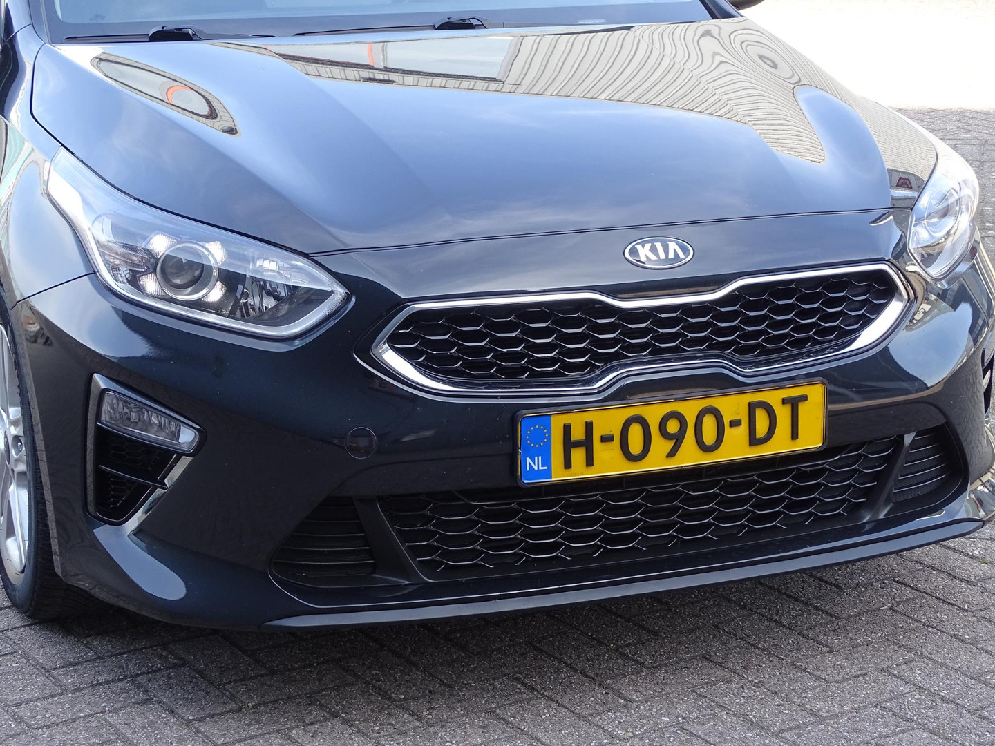 Kia