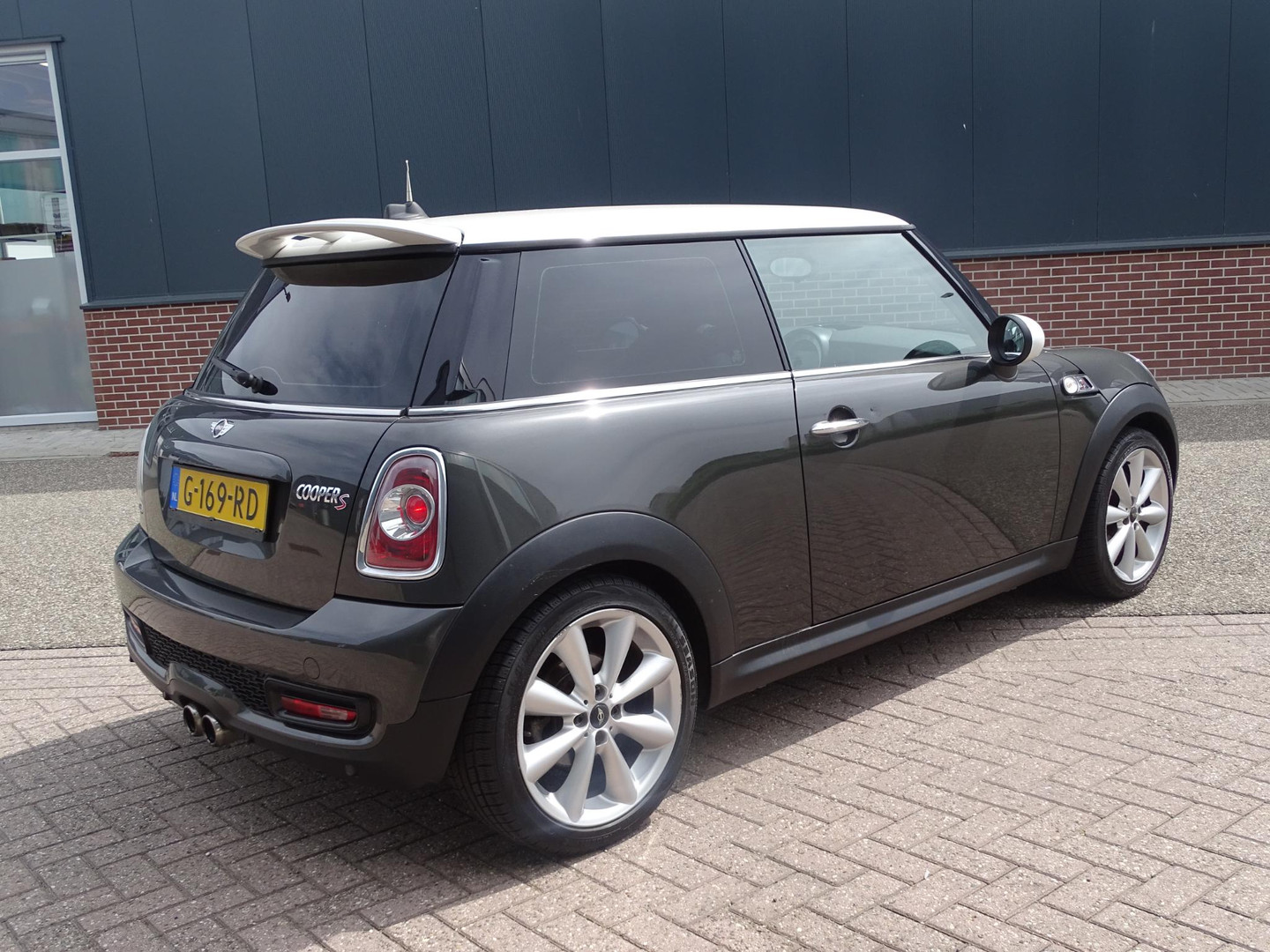 MINI