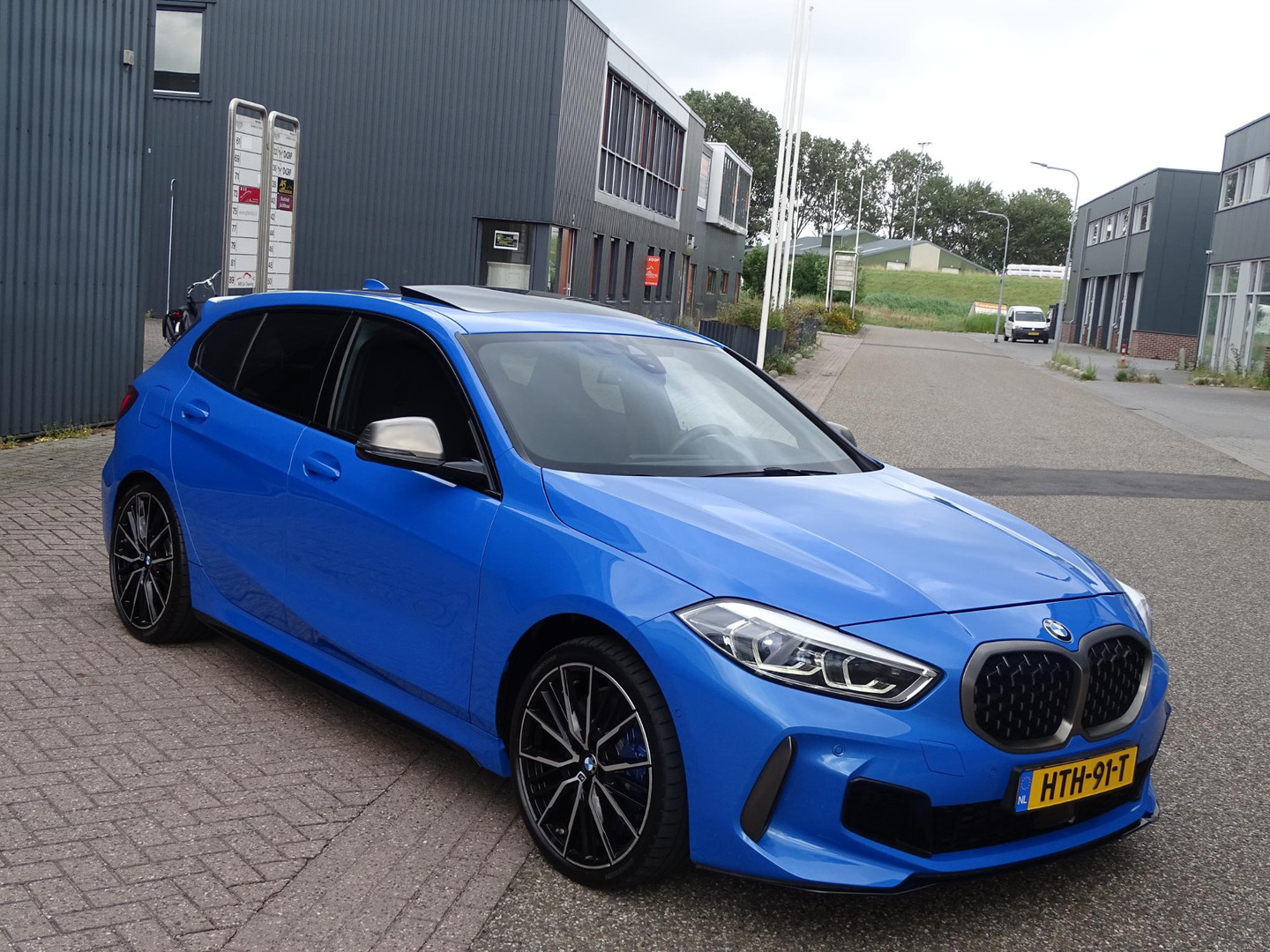 BMW
