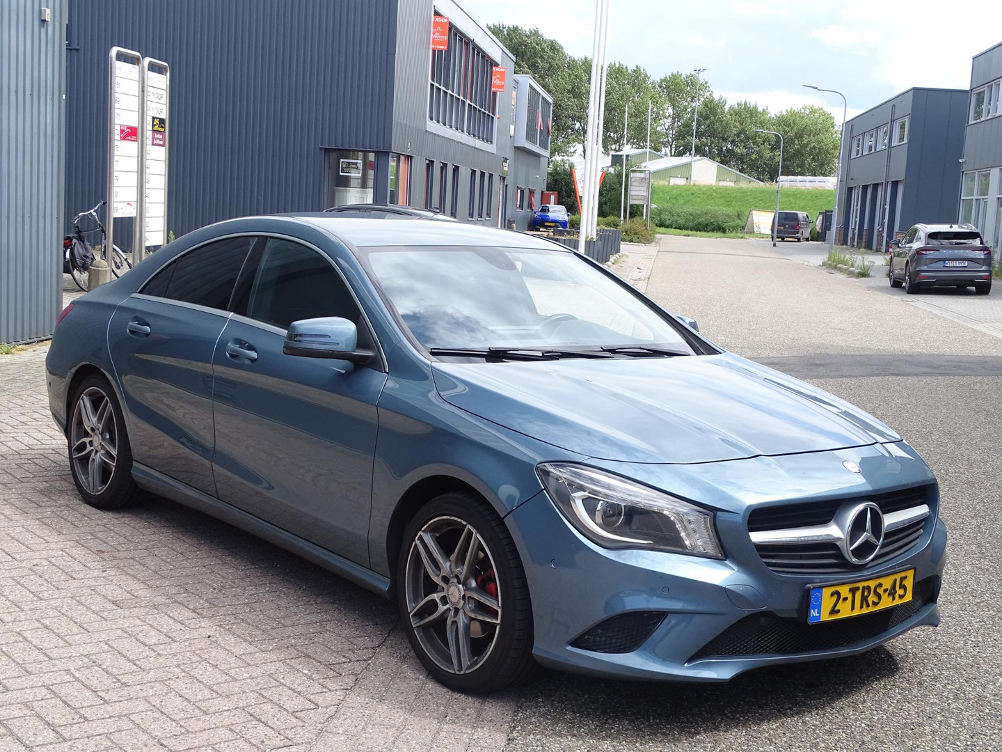 Mercedes-Benz