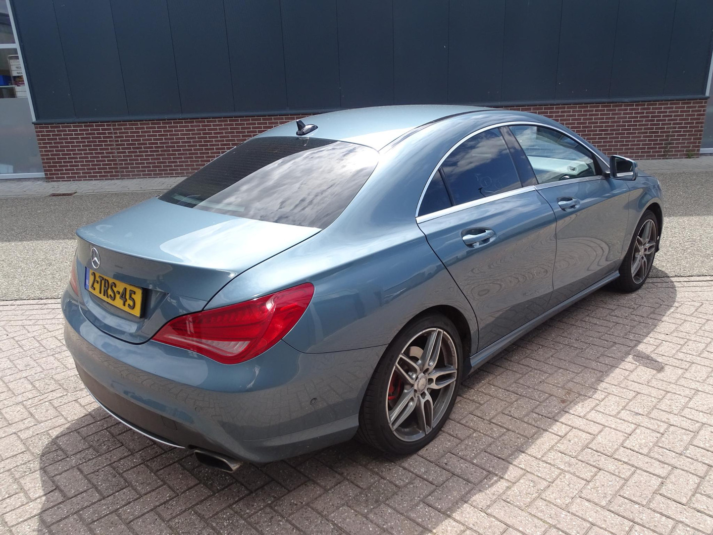 Mercedes-Benz
