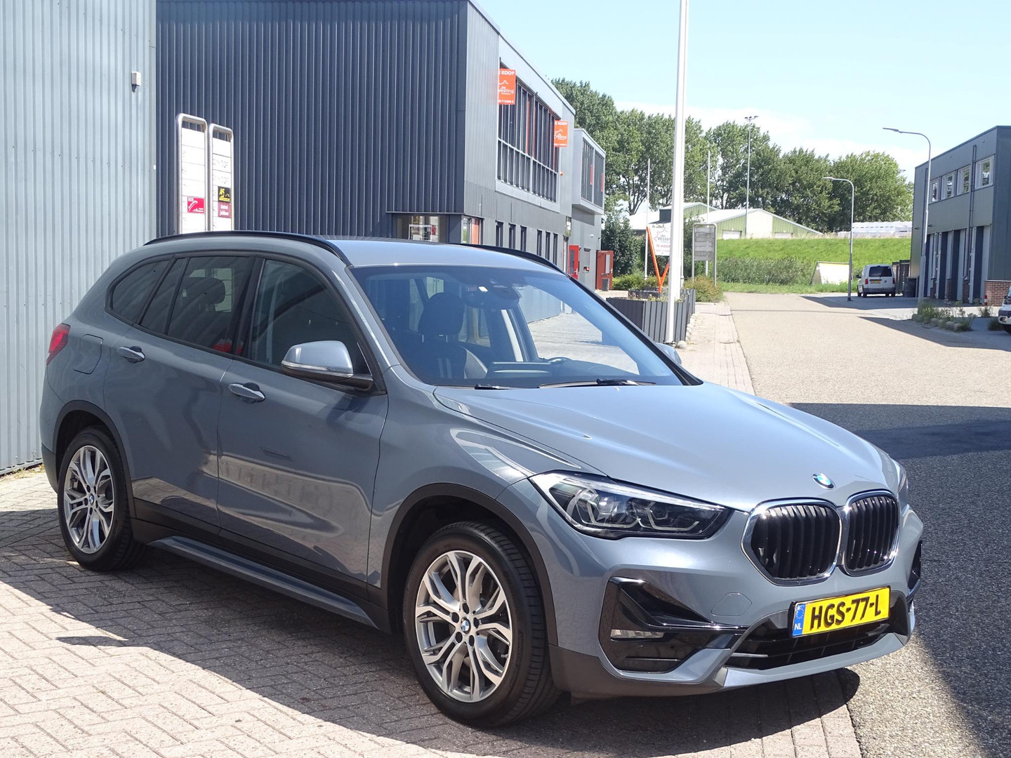 BMW