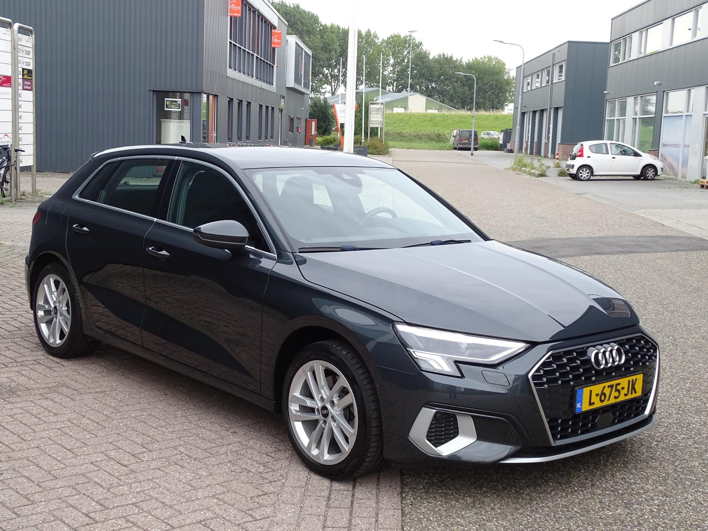 Audi