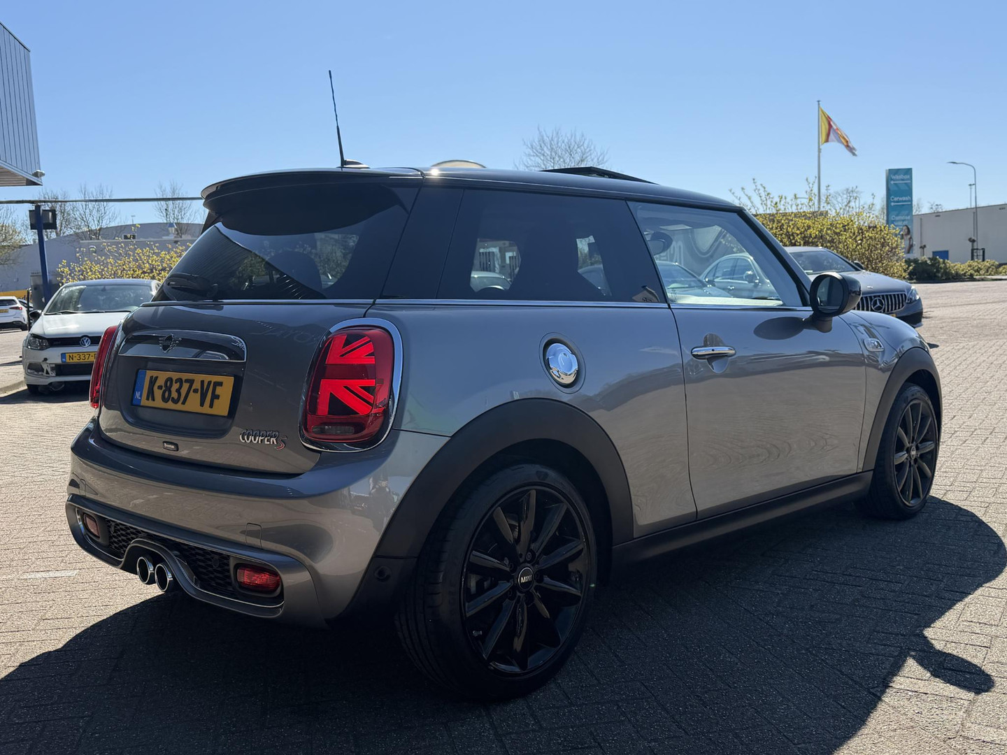 MINI