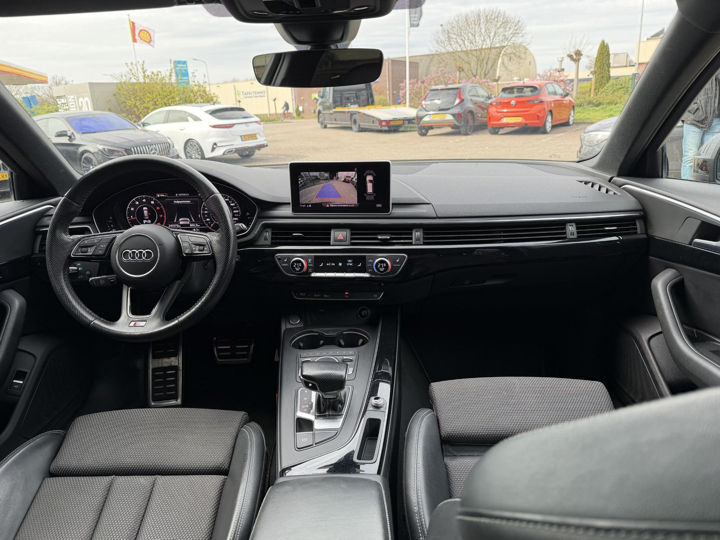 Audi