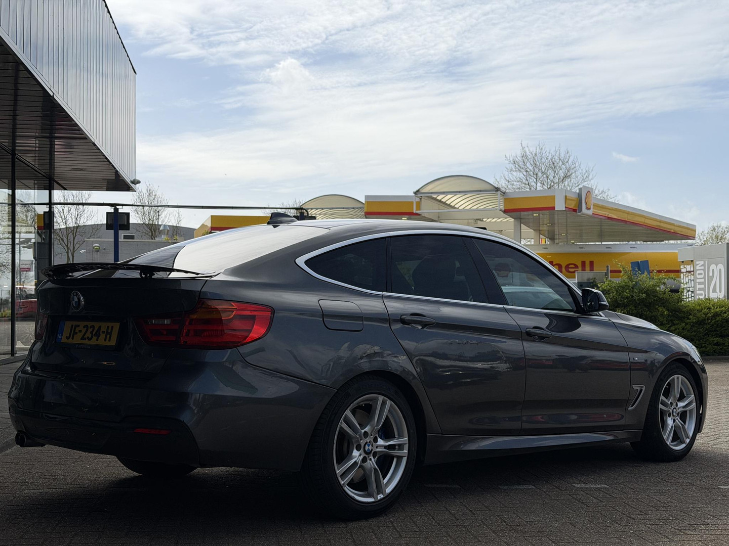 BMW