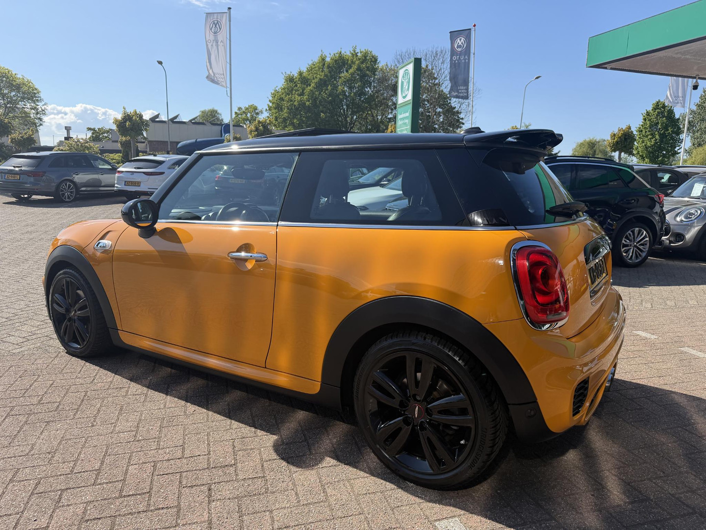 MINI