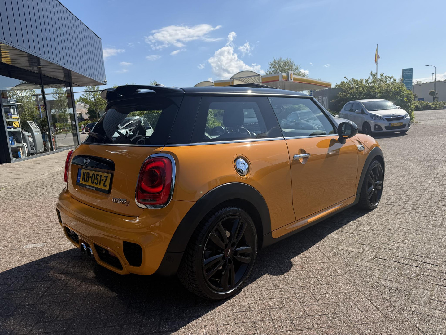 MINI