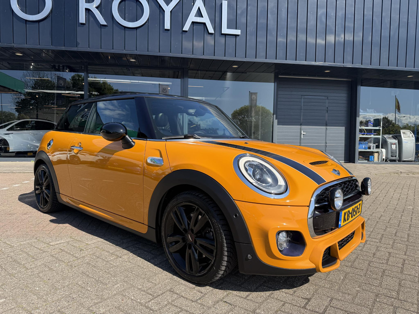 MINI