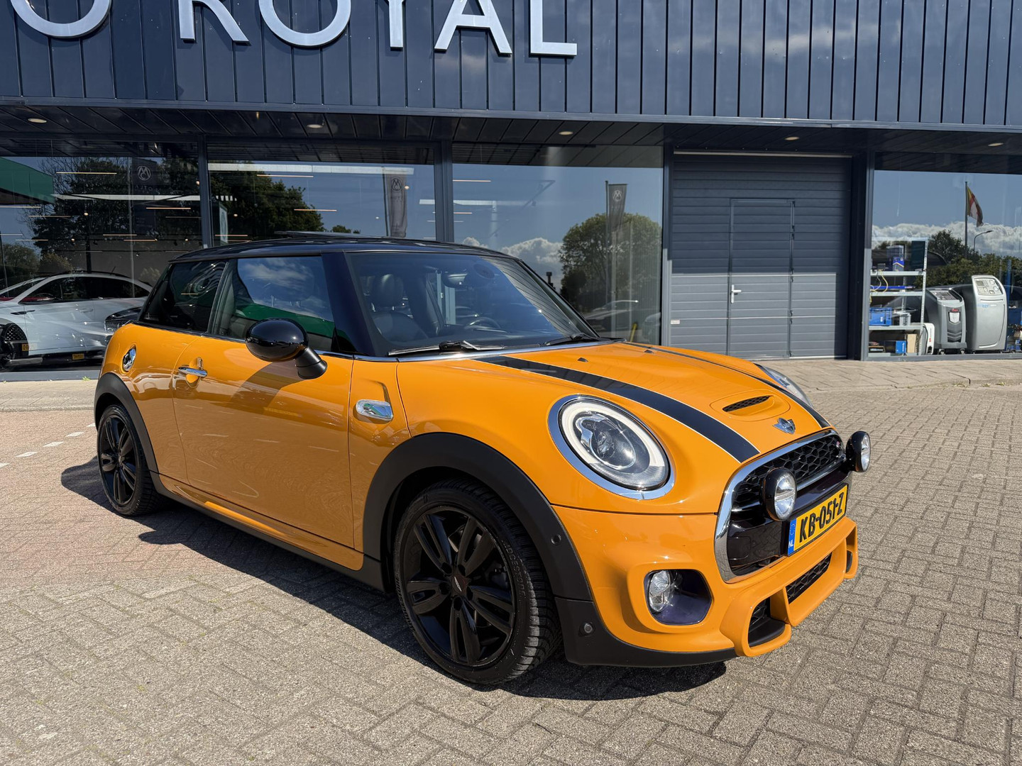 MINI
