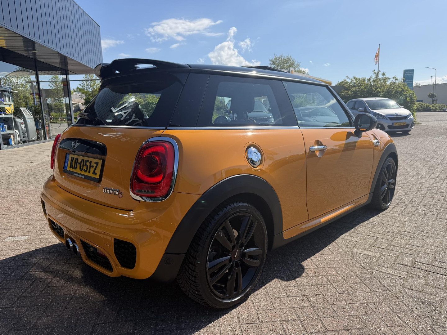 MINI