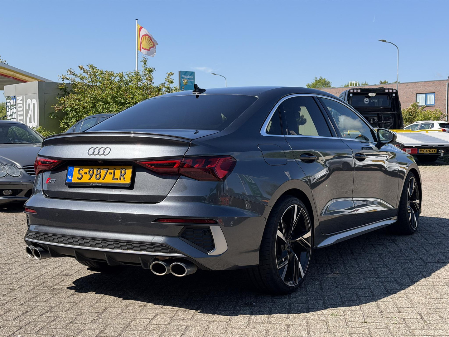 Audi