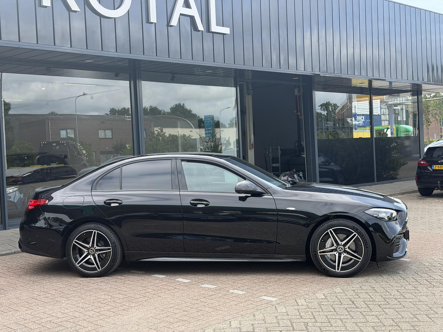 Mercedes-Benz