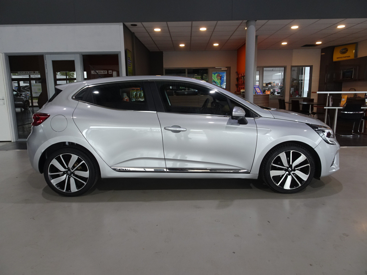 Renault Renault