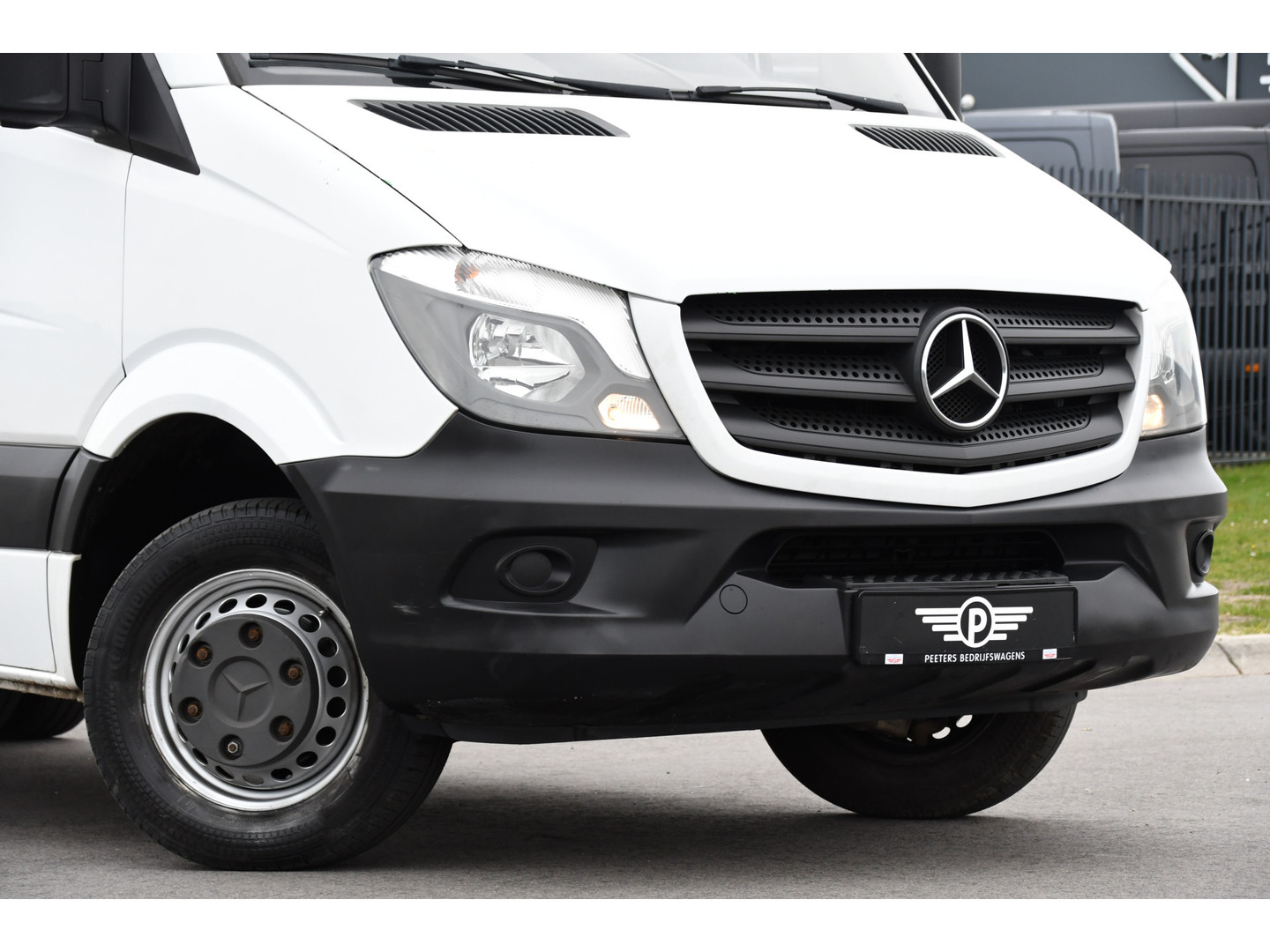 Mercedes-Benz Mercedes-Benz