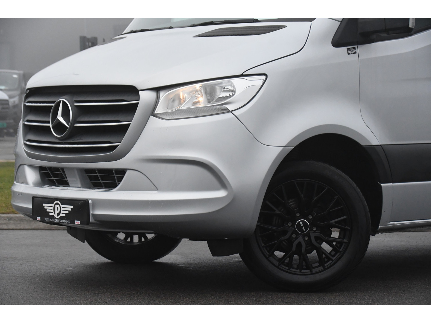 Mercedes-Benz Mercedes-Benz