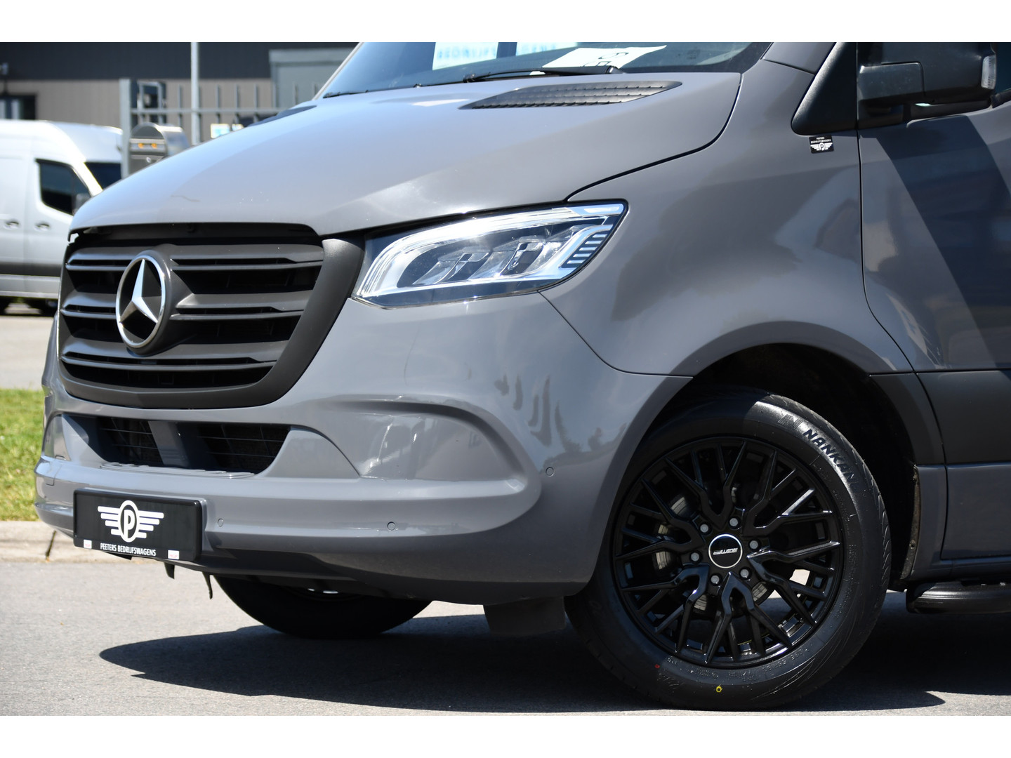 Mercedes-Benz Mercedes-Benz