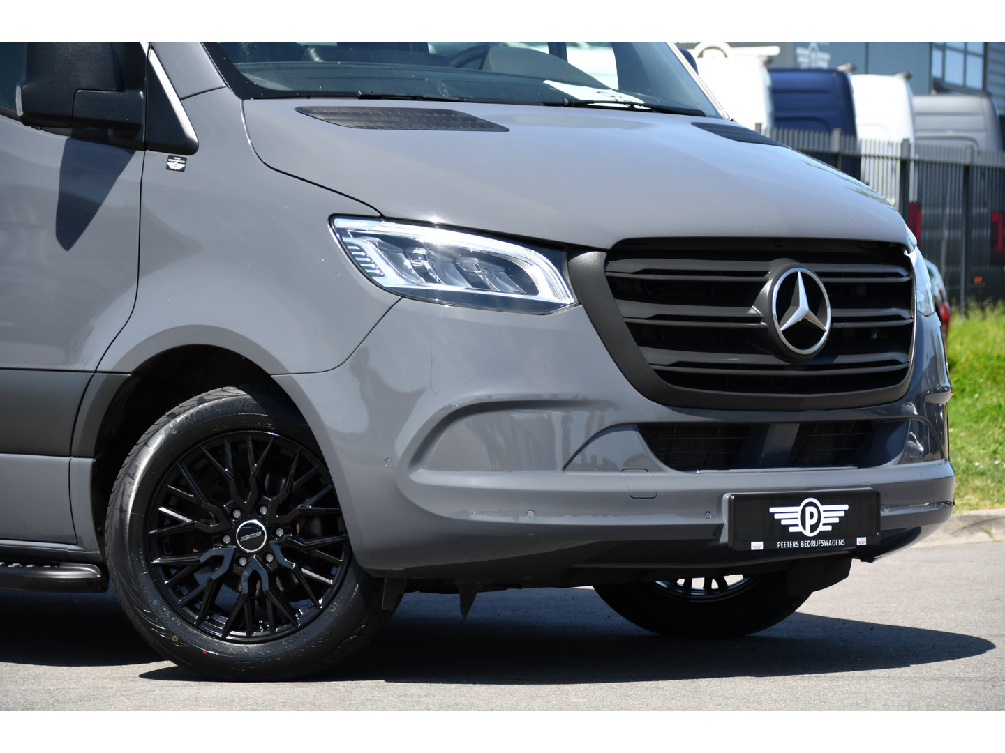 Mercedes-Benz Mercedes-Benz