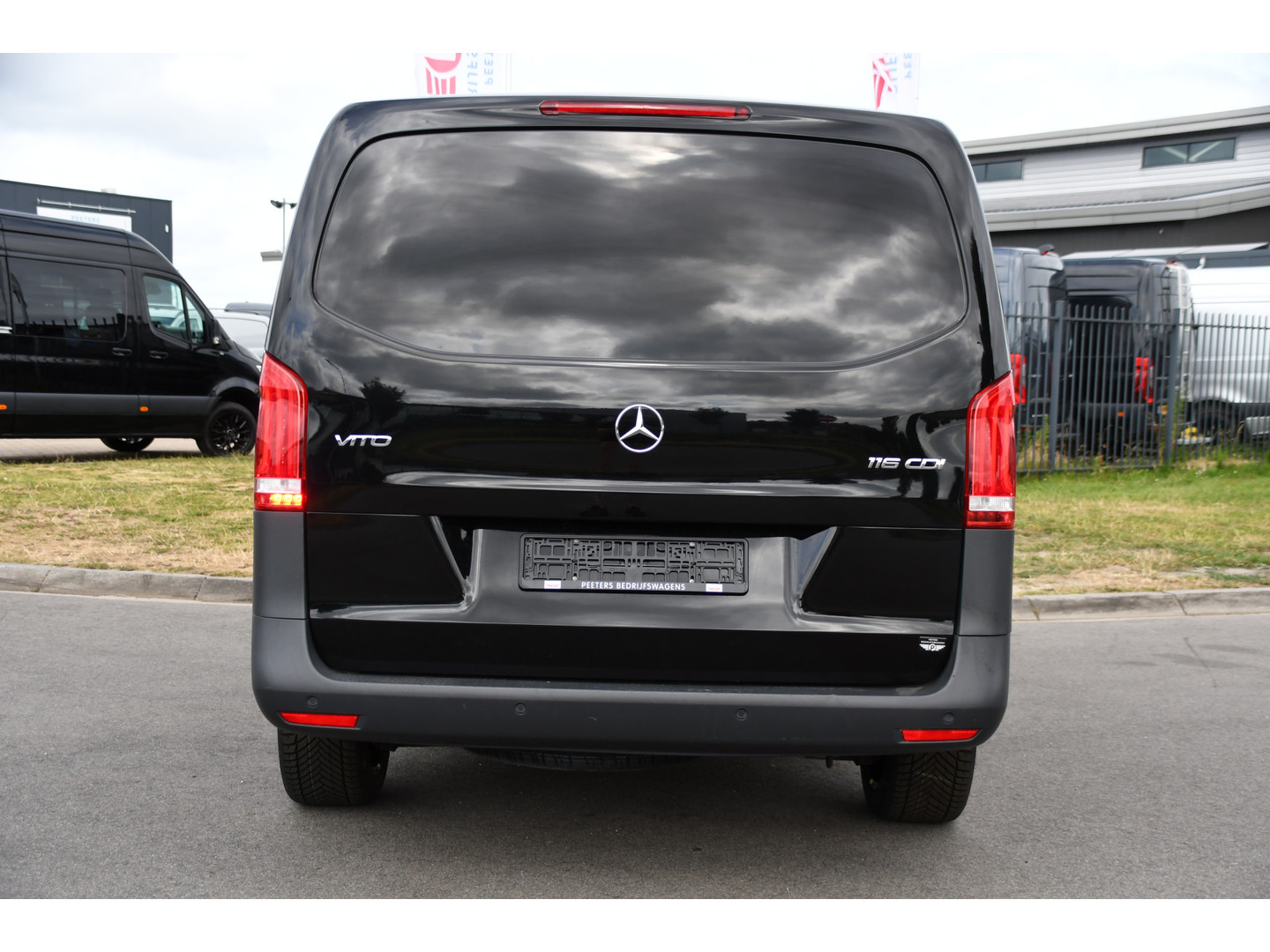 Mercedes-Benz Mercedes-Benz