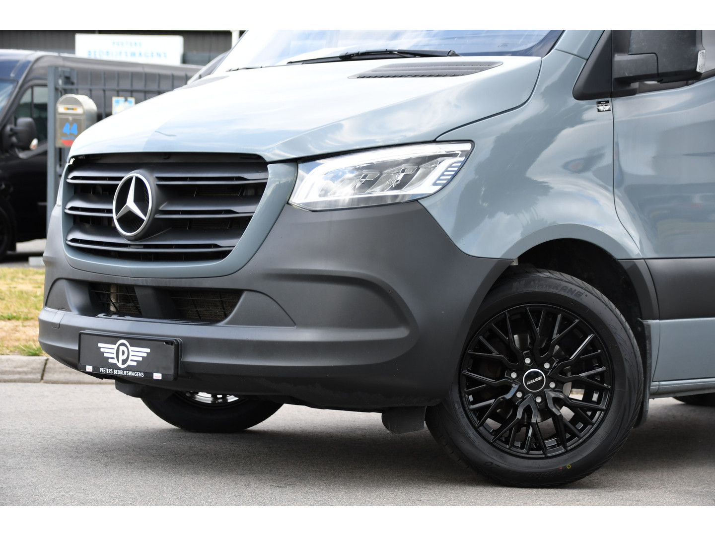 Mercedes-Benz Mercedes-Benz