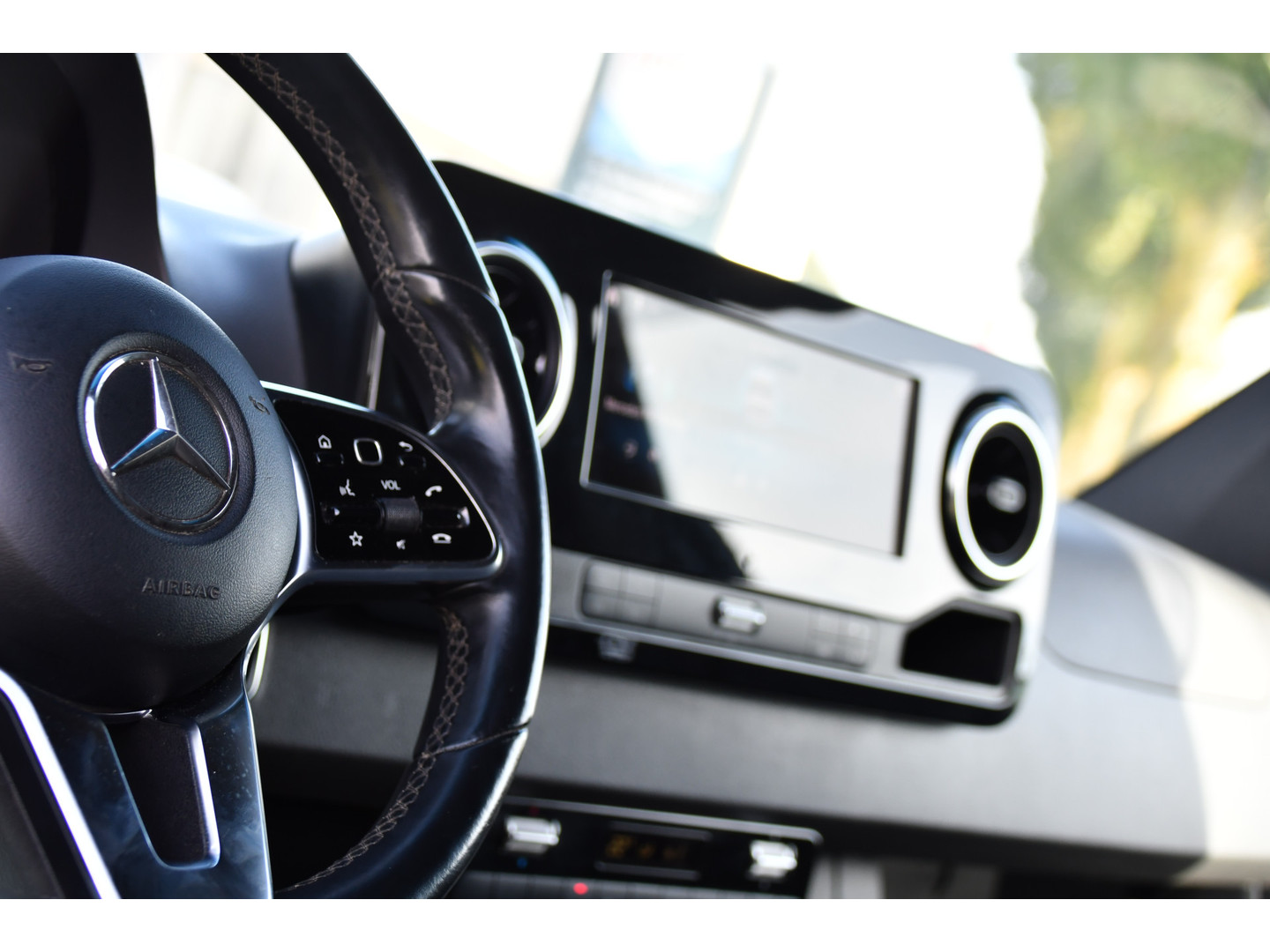 Mercedes-Benz Mercedes-Benz