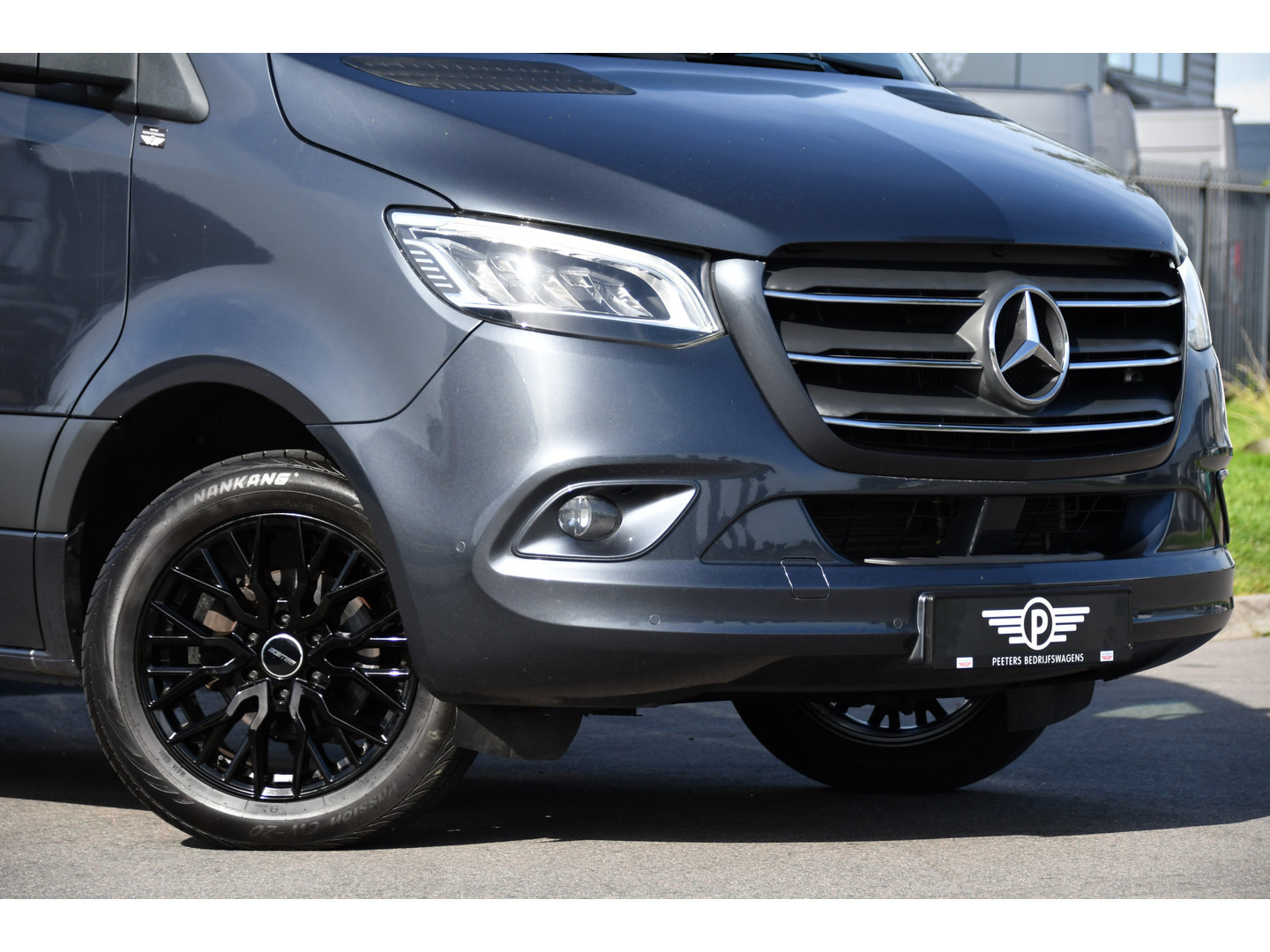 Mercedes-Benz Mercedes-Benz