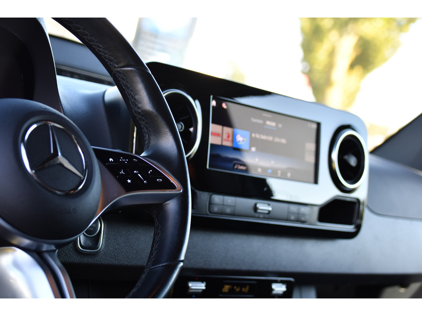Mercedes-Benz Mercedes-Benz
