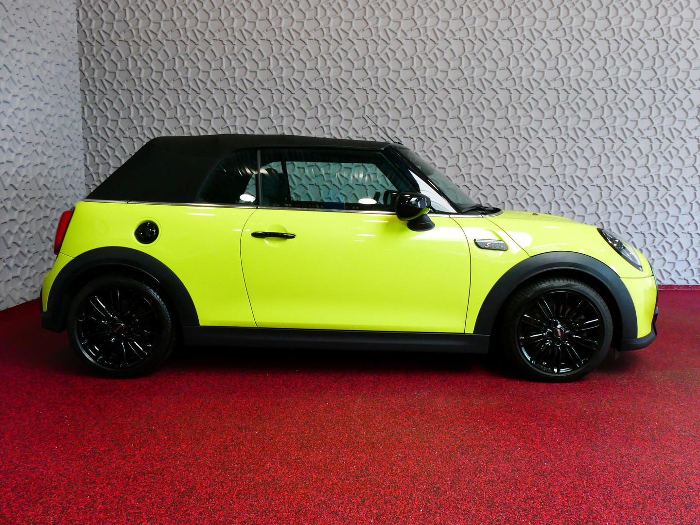 MINI