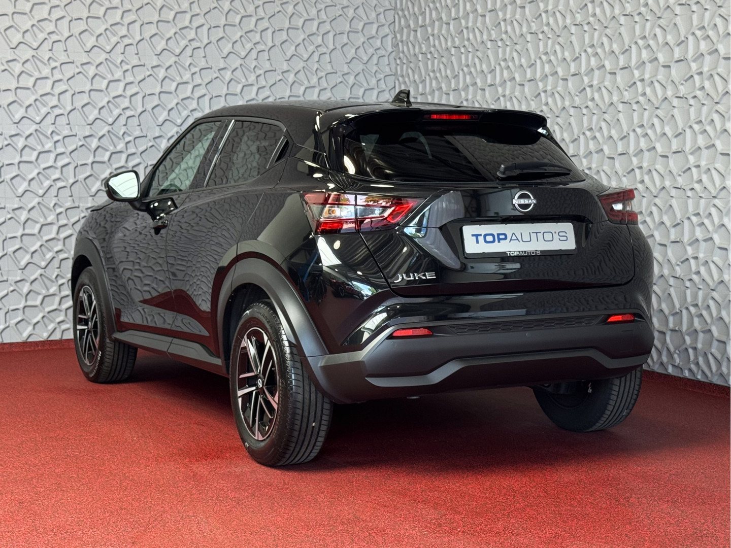 Nissan Nissan