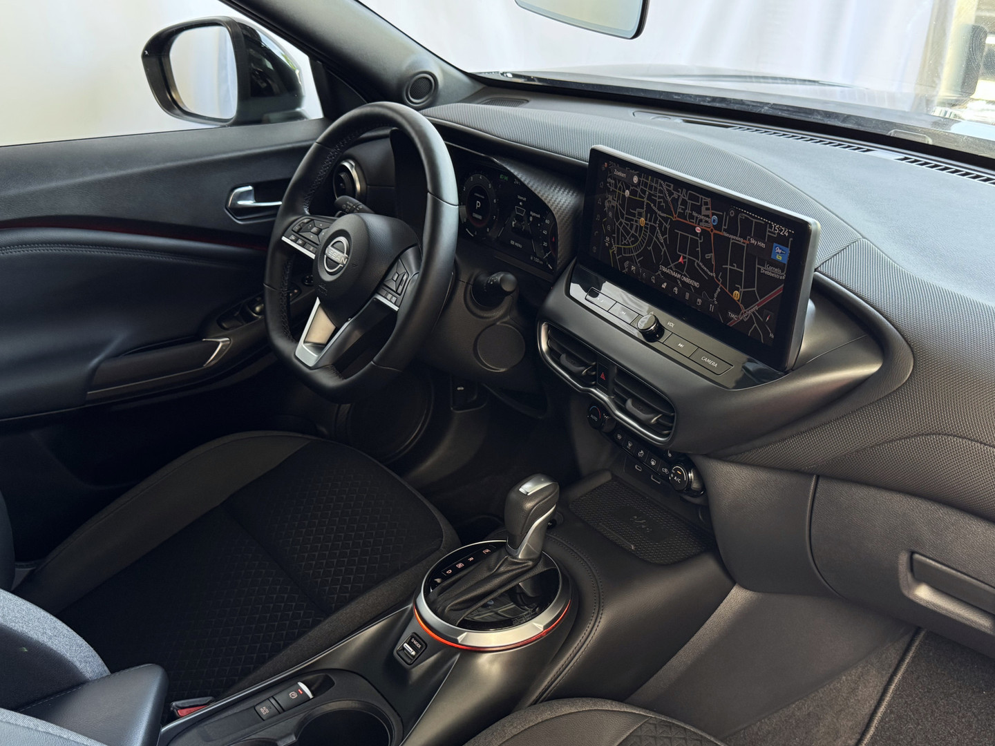 Nissan Nissan