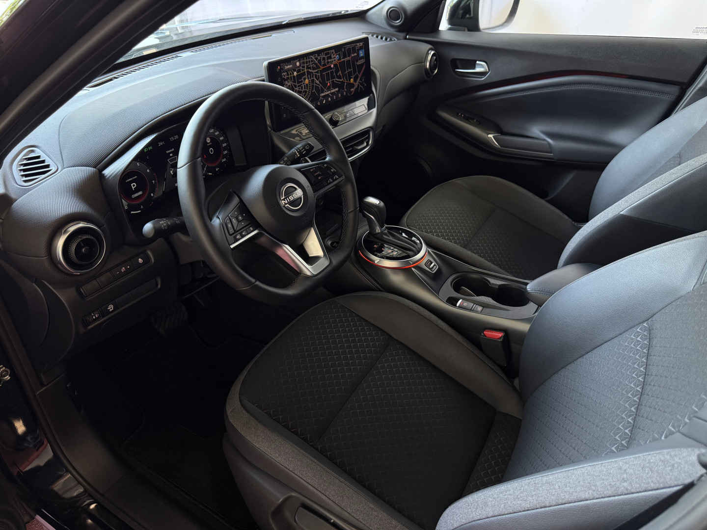Nissan Nissan