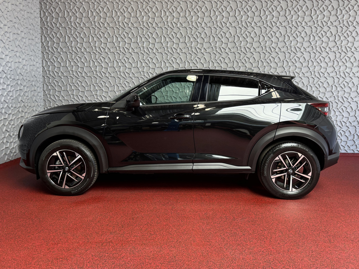 Nissan Nissan