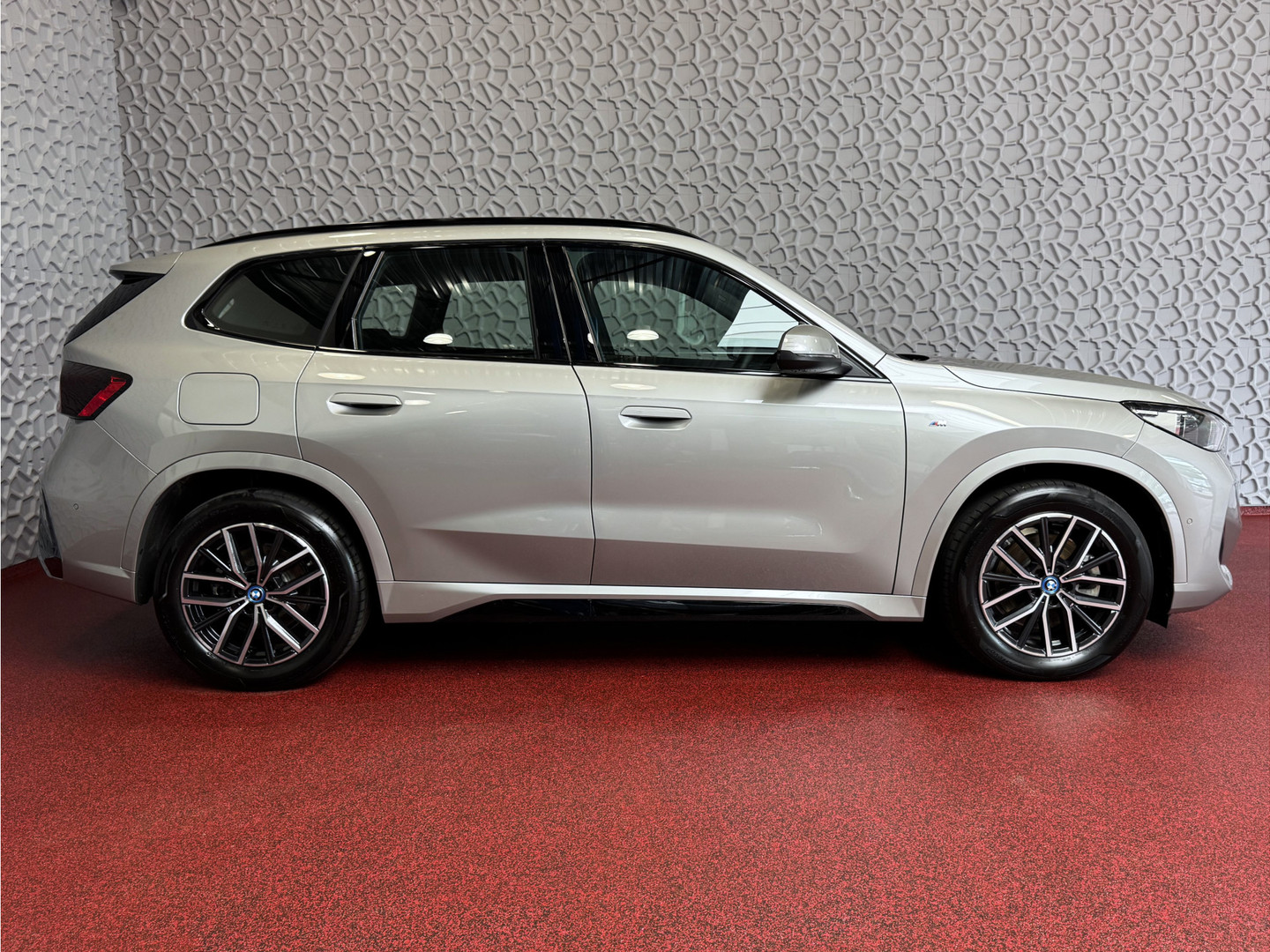 BMW BMW