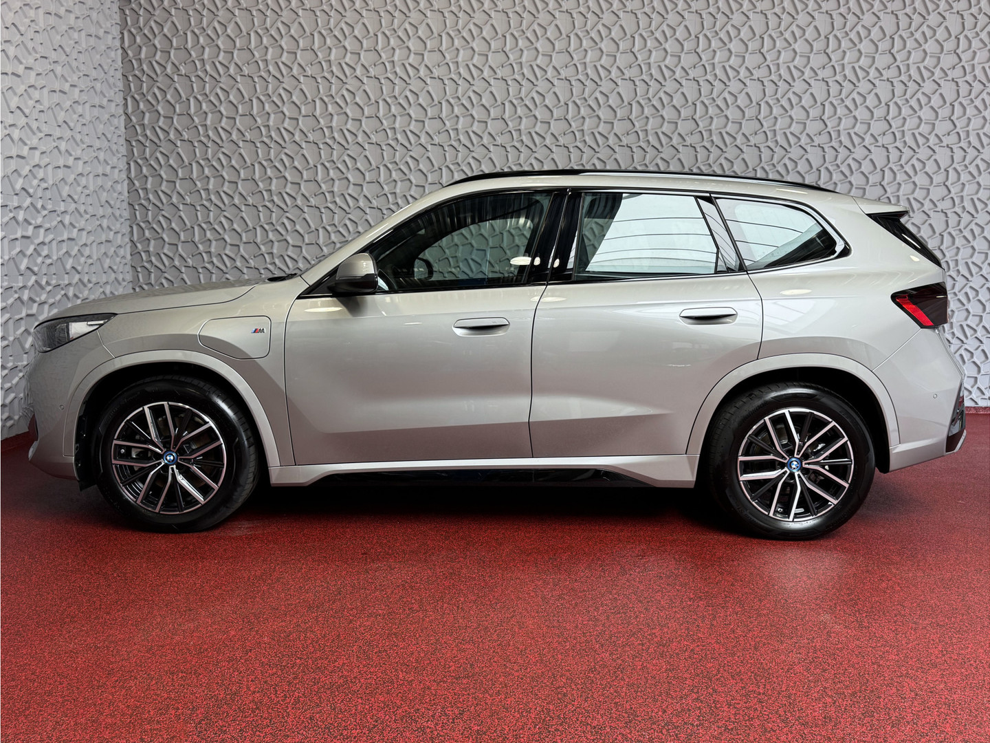 BMW BMW