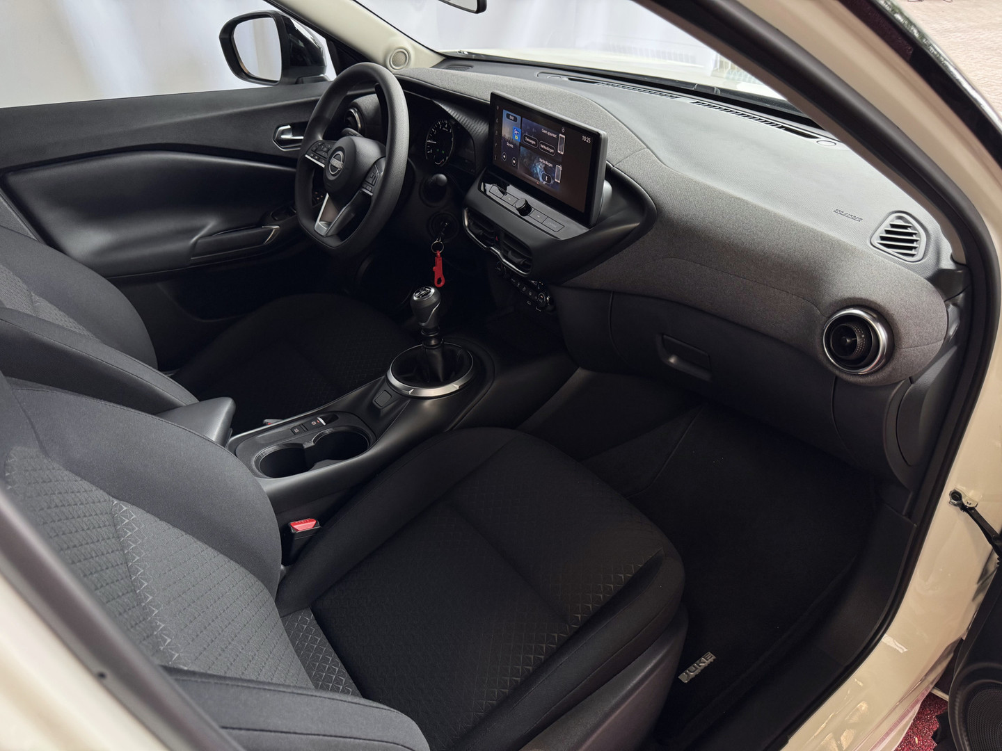 Nissan Nissan