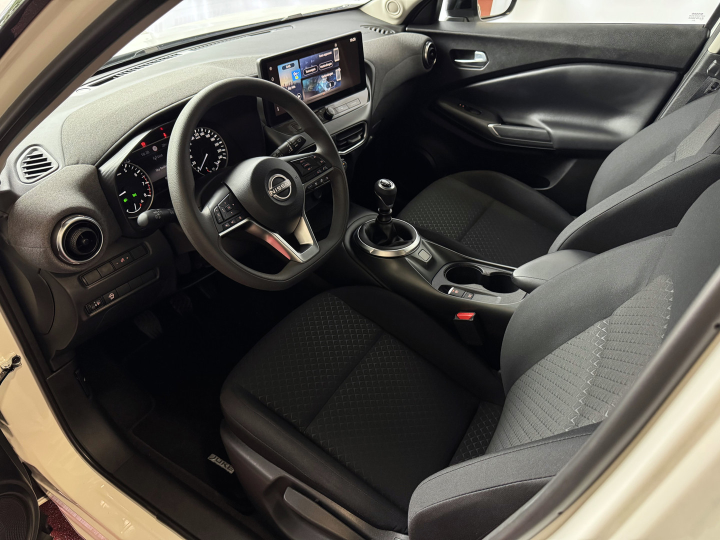Nissan Nissan