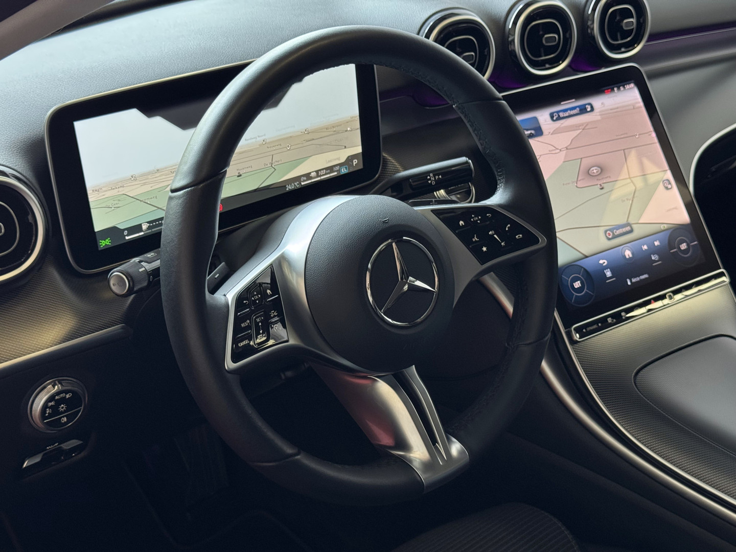 Mercedes-Benz Mercedes-Benz