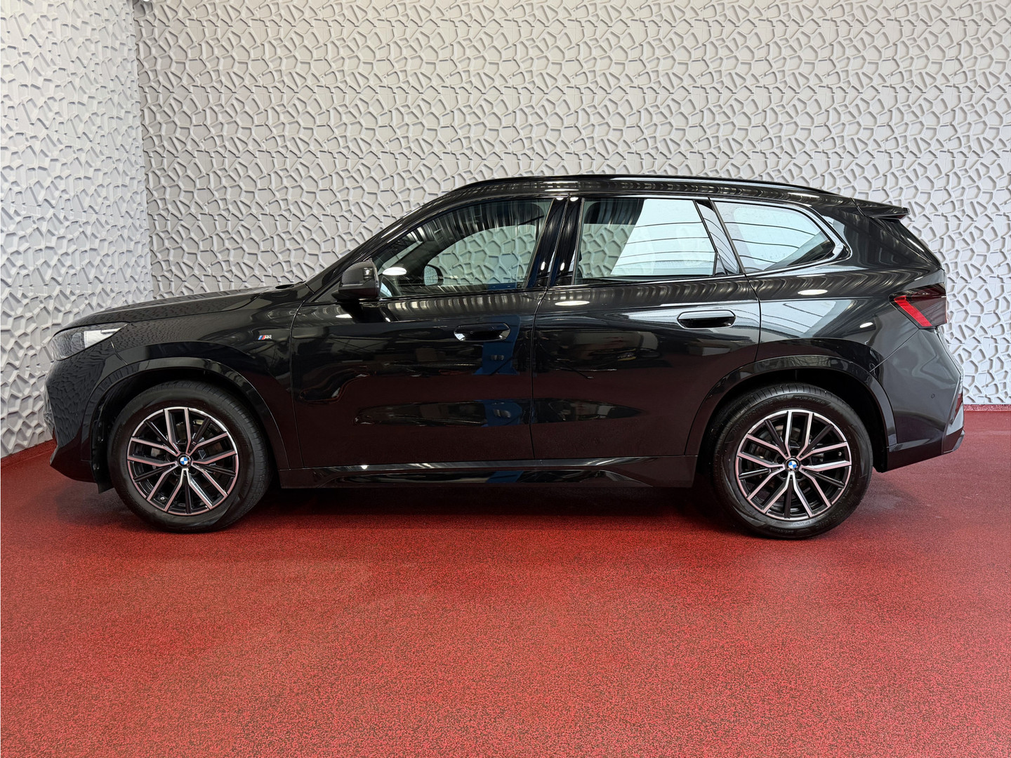 BMW BMW