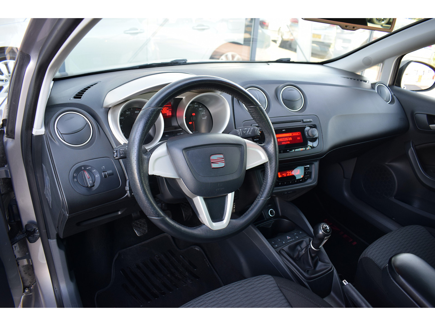 SEAT SEAT