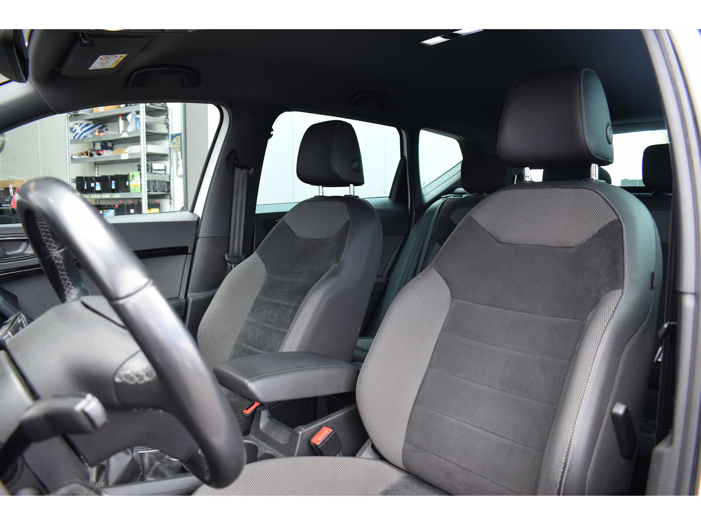 SEAT SEAT