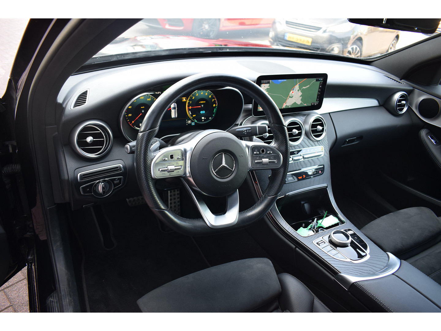 Mercedes-Benz Mercedes-Benz